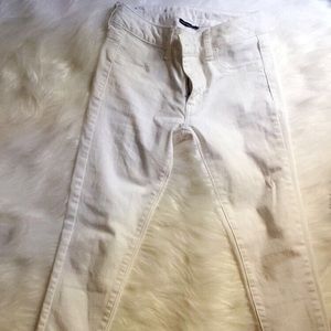 white american eagle jeans